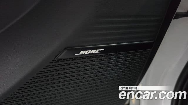 Hyundai Santa Fe 2023 — Şəkil 34/37