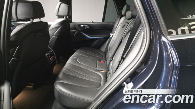 BMW X5 2022 — ფოტო 31/33