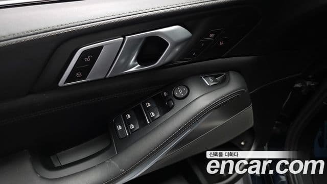 BMW X5 2022 — ფოტო 12/33