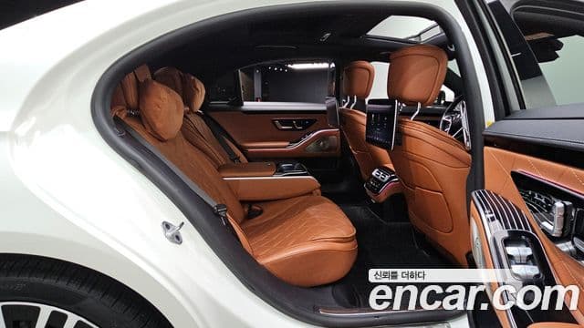 Mercedes-Benz S-Class 2022 — ფოტო 19/36