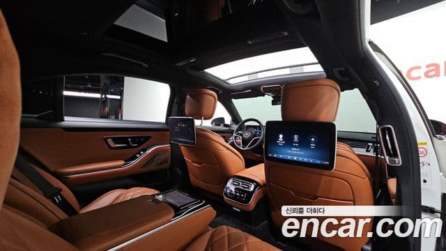Mercedes-Benz S-Class 2022 — ფოტო 25/36