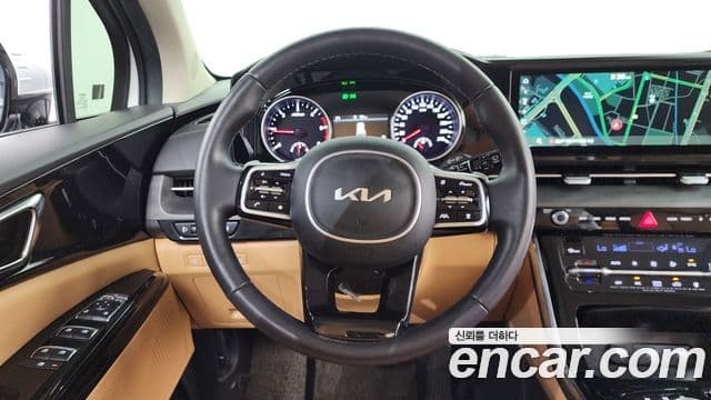 Kia Carnival 2023 — Фото 12/20