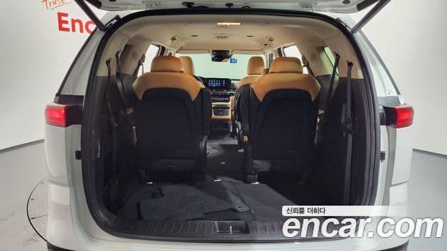Kia Carnival 2023 — Фото 20/20