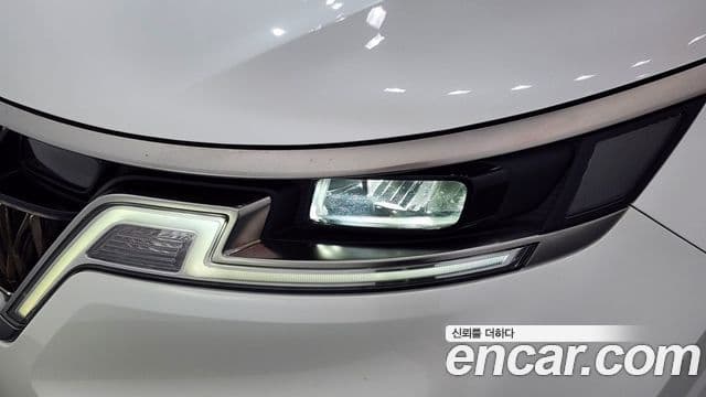 Kia Carnival 2023 — Şəkil 30/35