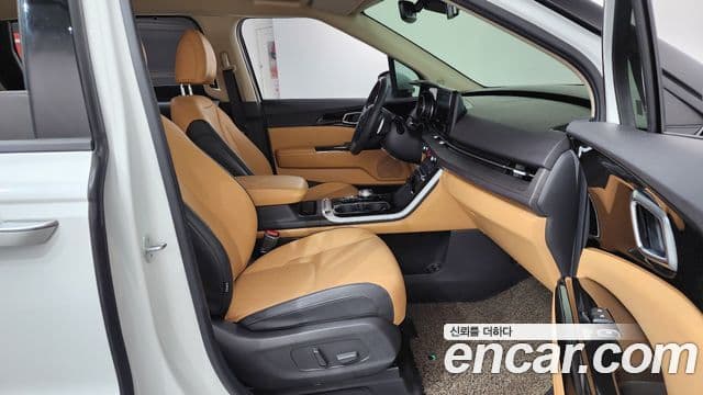 Kia Carnival 2023 — Şəkil 2/35