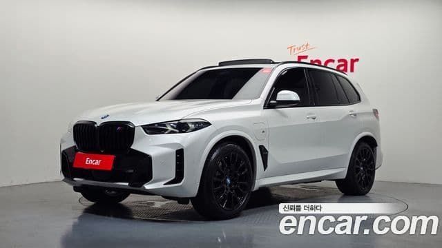 BMW X5 2023 — Photo 11/42