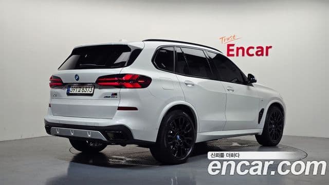 BMW X5 2023 — Photo 12/42