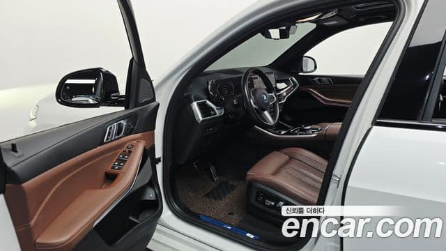 BMW X5 2023 — Photo 42/42