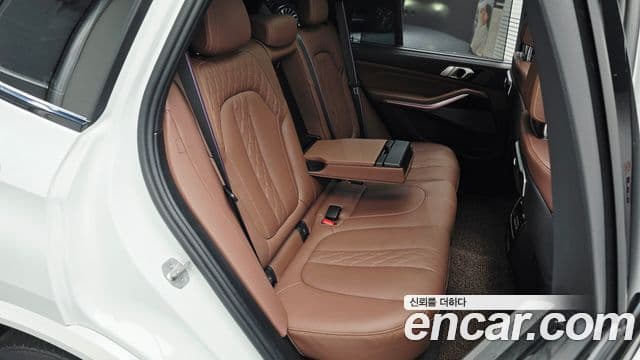 BMW X5 2023 — Photo 40/42