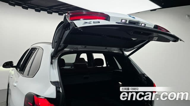 BMW X5 2023 — Photo 9/42