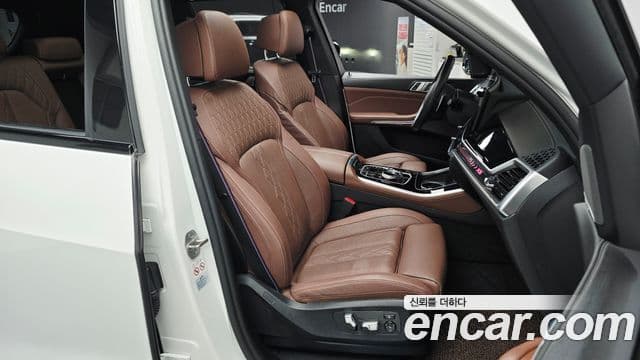 BMW X5 2023 — Photo 7/42