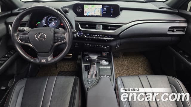 Lexus UX250h 2020 — Фото 7/20