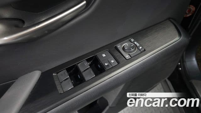 Lexus UX250h 2020 — ფოტო 22/30