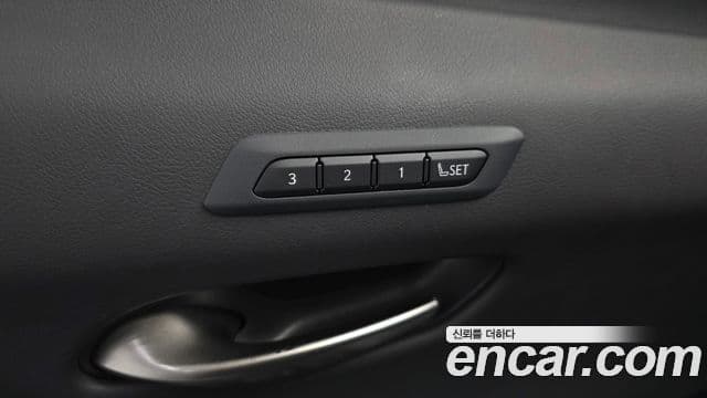 Lexus UX250h 2020 — ფოტო 23/30