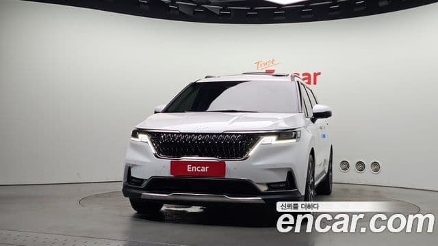 Kia Carnival 2022 — Photo 17/20