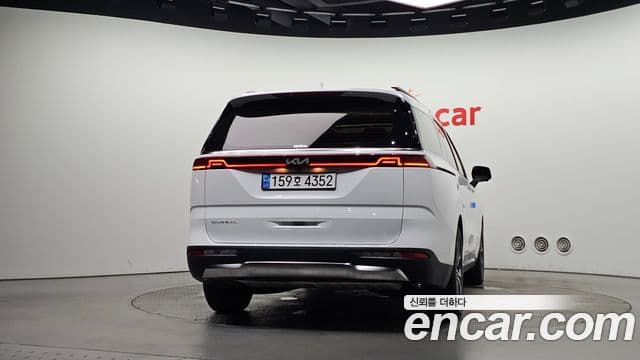 Kia Carnival 2022 — Photo 1/20