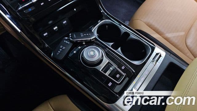 Kia Carnival 2022 — Photo 12/20