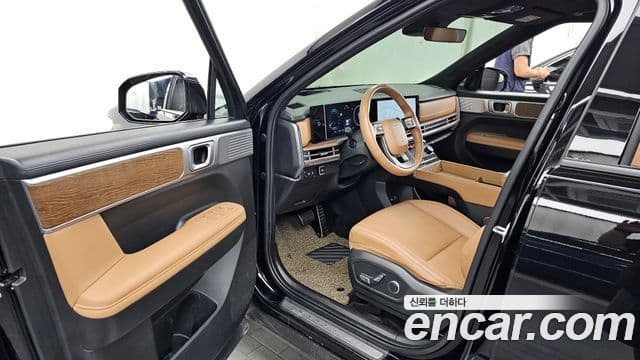 Hyundai Santa Fe 2025 — ფოტო 32/34