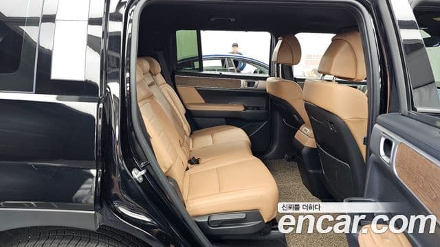 Hyundai Santa Fe 2025 — ფოტო 6/34