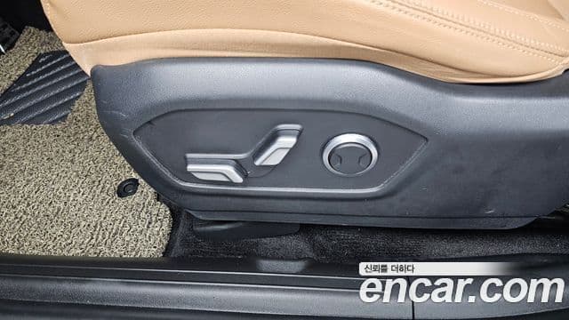Hyundai Santa Fe 2025 — ფოტო 5/34