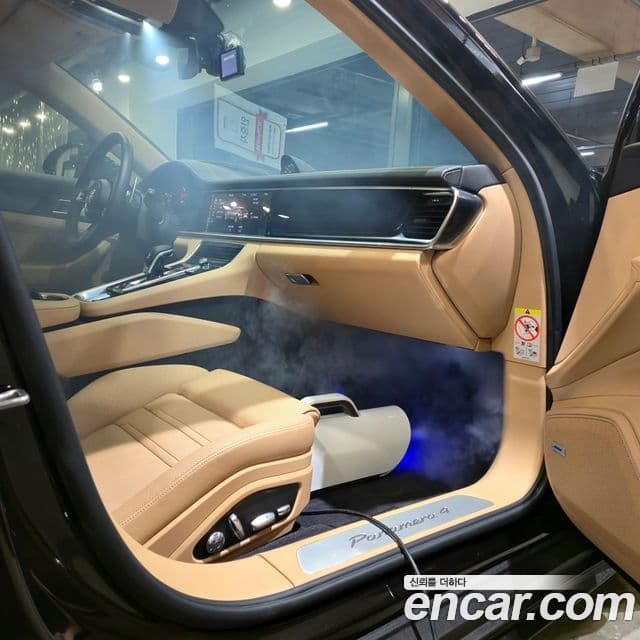Porsche Panamera 2021 — Photo 13/20