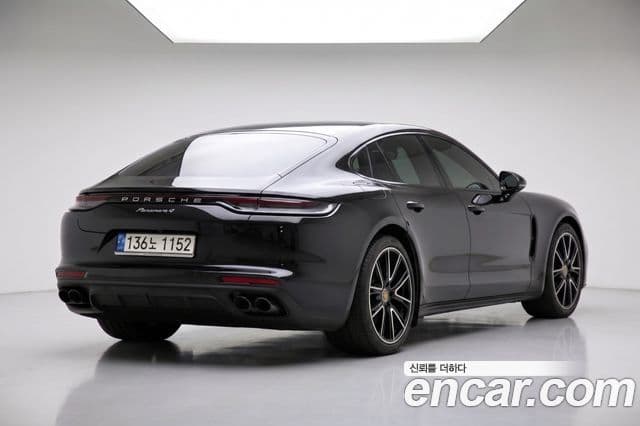 Porsche Panamera 2021 — Photo 17/20