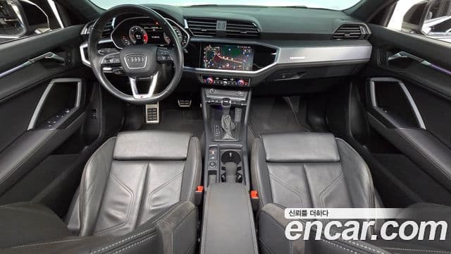 Audi Q3 2022 — Photo 23/38