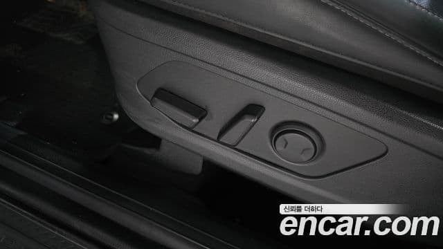 Kia Sorento 2021 — Фото 15/20