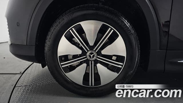 Mercedes-Benz EQB 2024 — ფოტო 29/36