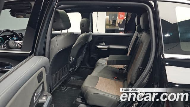 Mercedes-Benz EQB 2024 — ფოტო 20/36