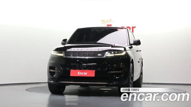 Land Rover Range Rover Sport 2023 — Photo 31/37