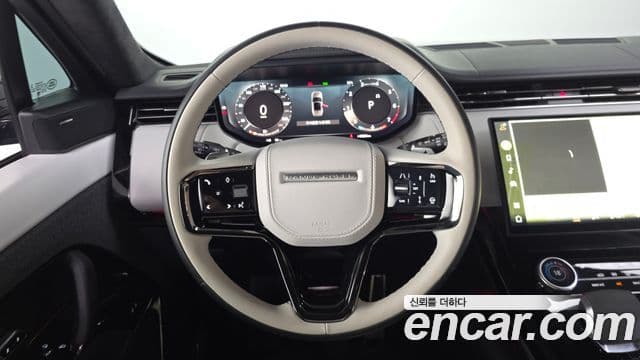 Land Rover Range Rover Sport 2023 — Photo 35/37