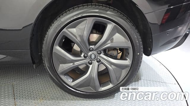 Land Rover Range Rover Sport 2023 — Photo 37/37