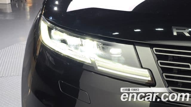 Land Rover Range Rover Sport 2023 — Photo 13/37