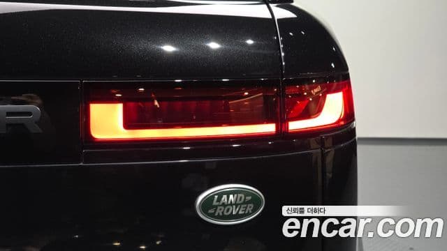 Land Rover Range Rover Sport 2023 — Photo 1/37