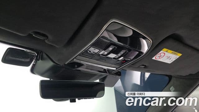 Land Rover Range Rover Sport 2023 — Photo 20/37