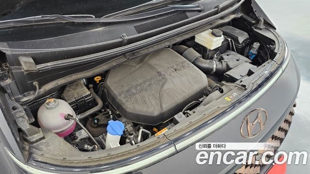 Hyundai Staria 2025 — Фото 6/20