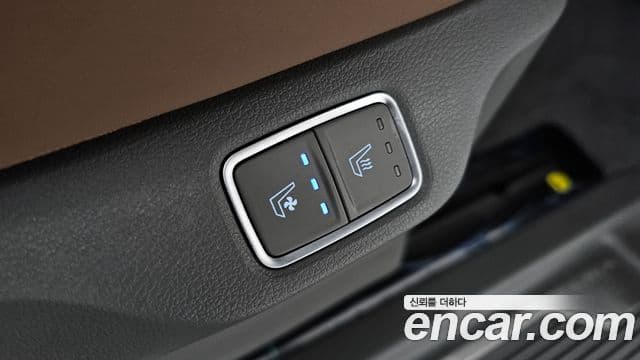 Hyundai Staria 2025 — Фото 18/20