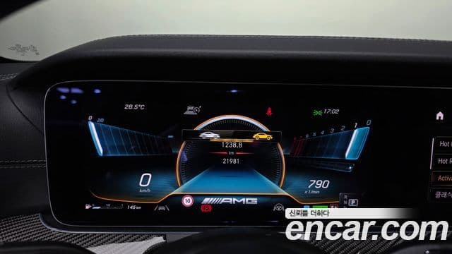 Mercedes-Benz CLS-Class 2023 — Photo 25/35