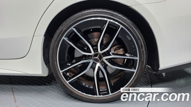 Mercedes-Benz CLS-Class 2023 — Photo 3/35