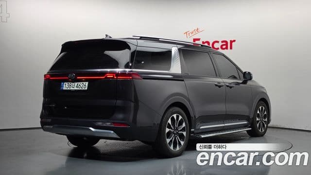 Kia Carnival 2021 — Фото 2/20