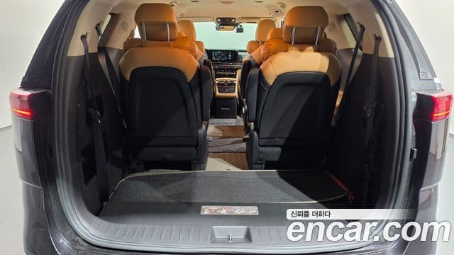 Kia Carnival 2021 — Фото 20/20