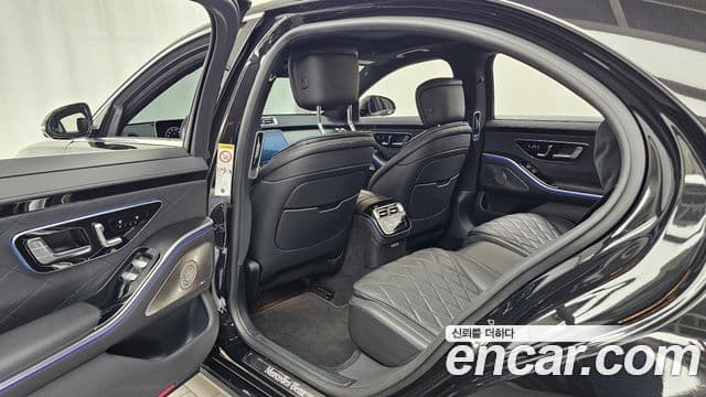 Mercedes-Benz S-Class 2024 — ფოტო 19/34