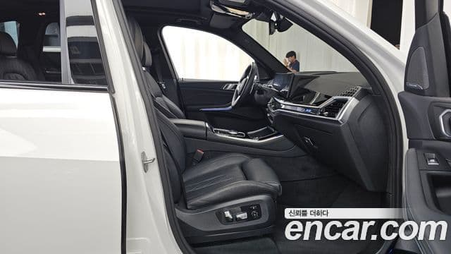 BMW X5 2025 — Photo 9/35