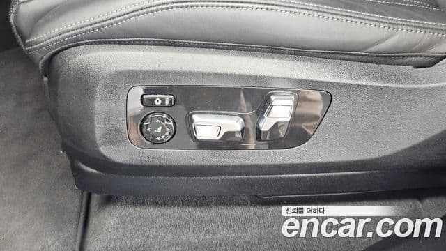 BMW X5 2025 — Photo 17/35