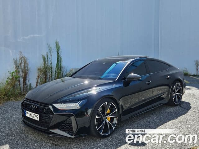 Audi RS7 2021 — Photo 2/15
