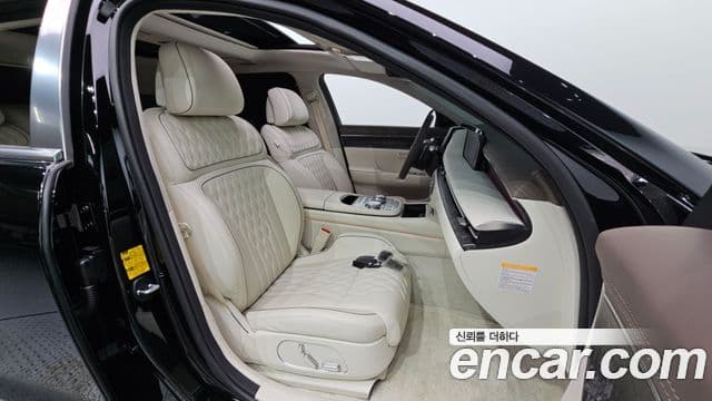 Genesis G90 2022 — Photo 7/39
