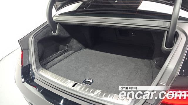Genesis G90 2022 — Photo 9/39