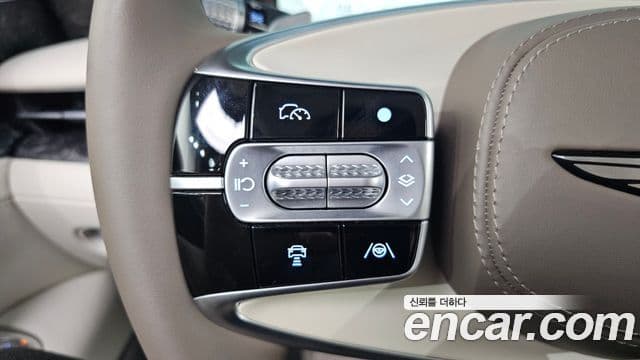 Genesis G90 2022 — Photo 14/39