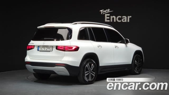 Mercedes-Benz GLB-Class 2021 — ფოტო 19/32
